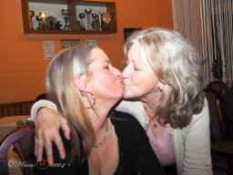 Karinchen und Hansi P. im GH Timo am 5.12.2025